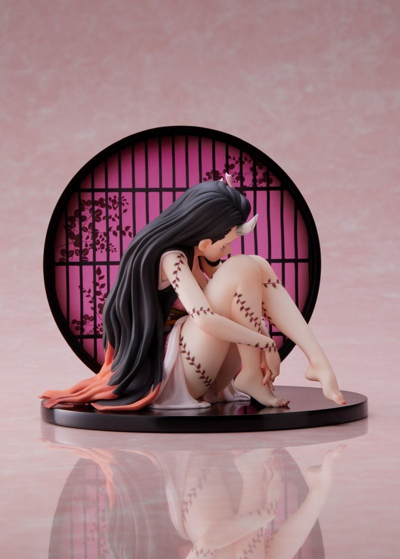 DEMON SLAYER - Nezuko " Demon Form Advancing " - Statuette 12cm