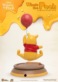 DISNEY - Winnie L'Ourson Flottant - Figurine Egg Attack 19cm