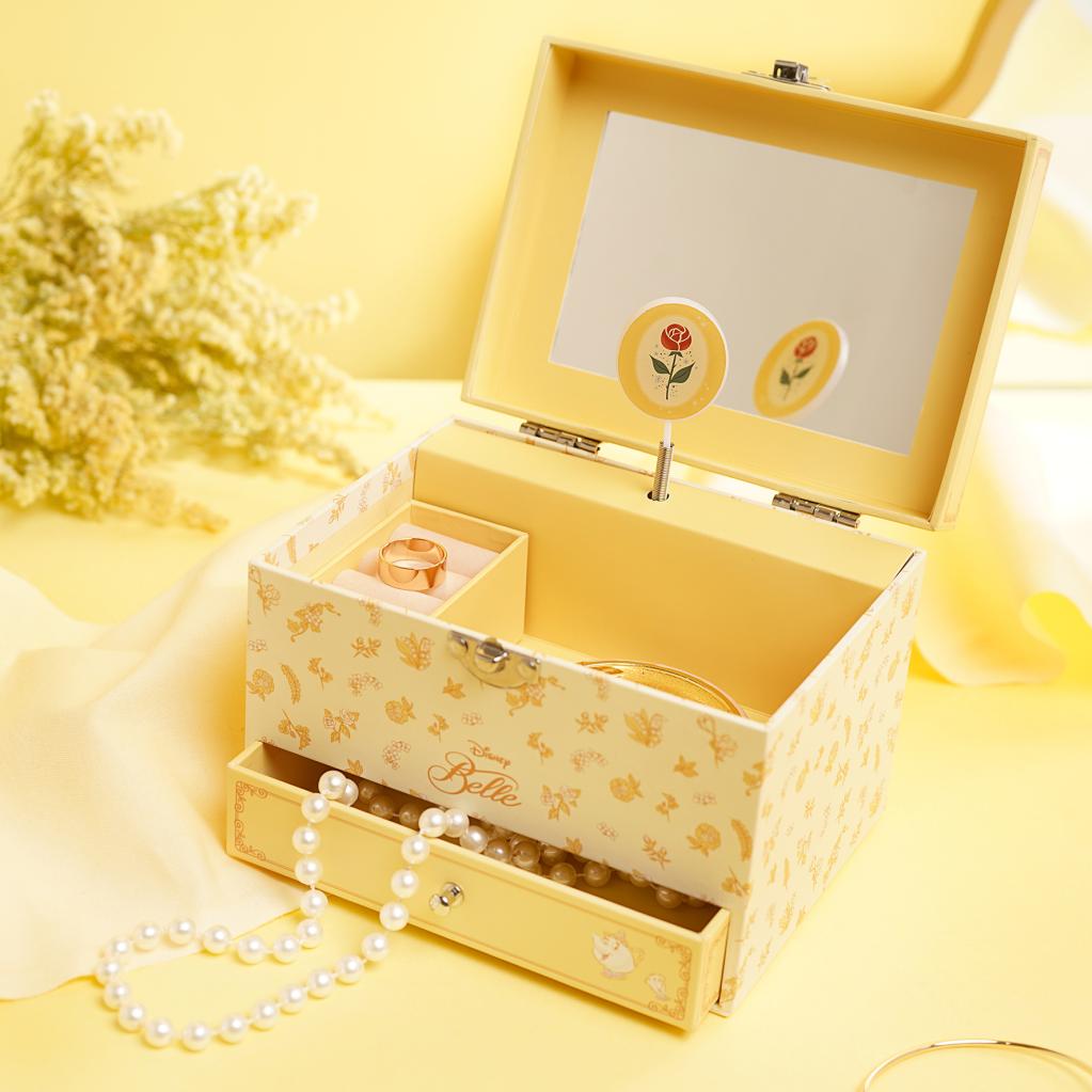 DISNEY PRINCESSES - Belle - Boîte à Bijoux Musicale