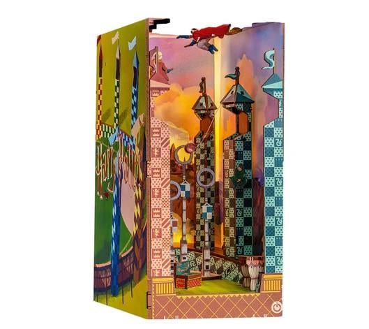 HARRY POTTER-BOOK NOOK KIT -Terrain de Quidditch -124pc +Eclairage LED