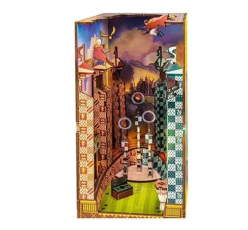 HARRY POTTER-BOOK NOOK KIT -Terrain de Quidditch -124pc +Eclairage LED
