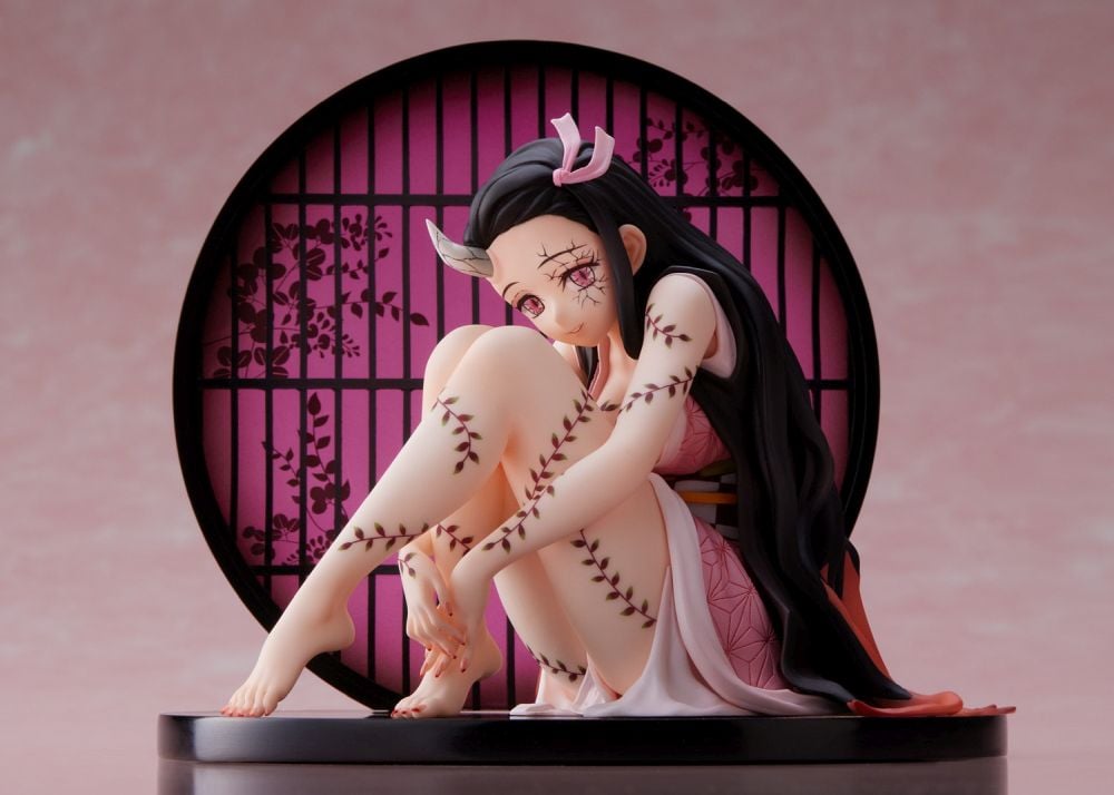 DEMON SLAYER - Nezuko " Demon Form Advancing " - Statuette 12cm