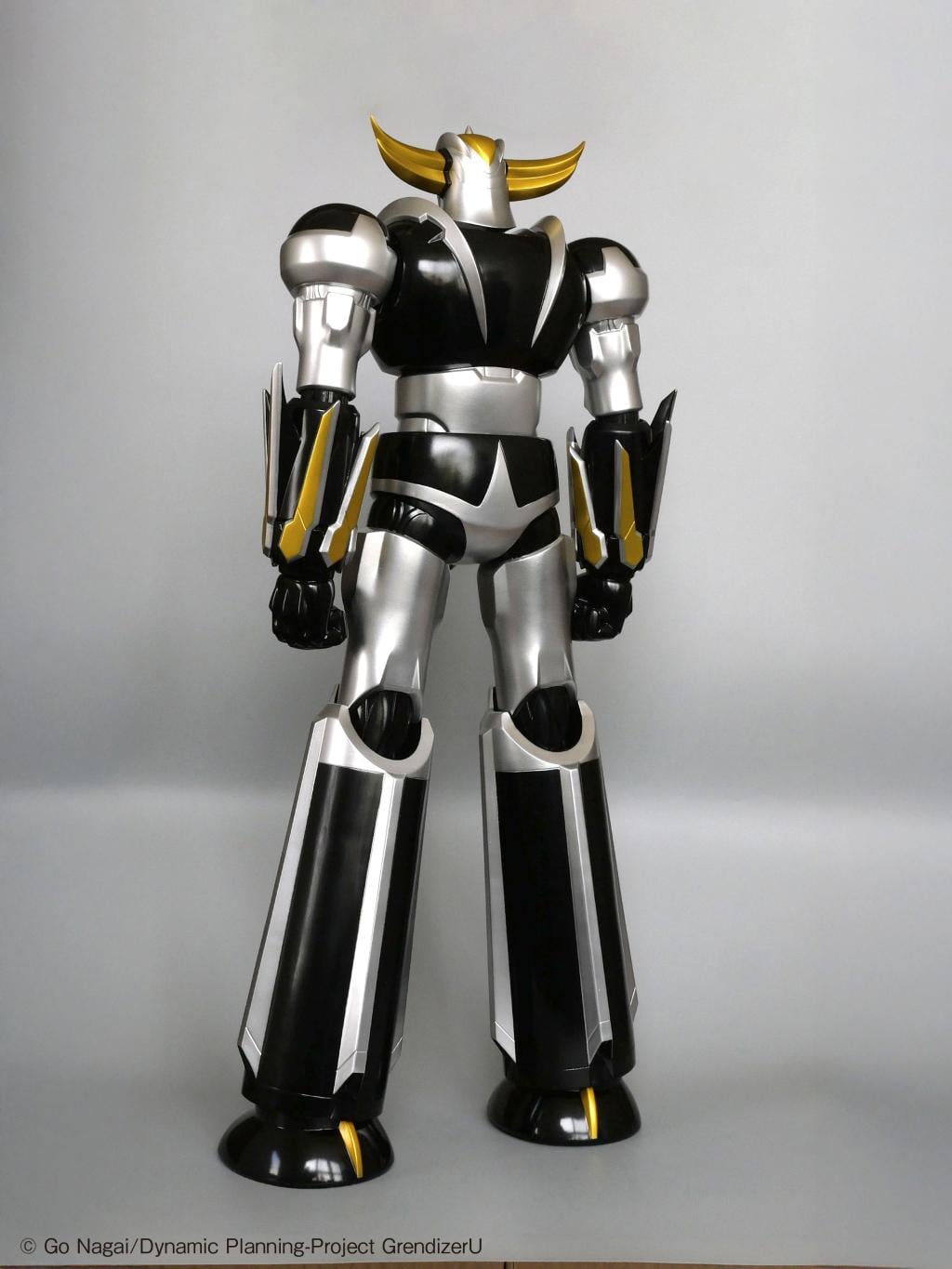 GOLDORAK U - Goldorak "Or et noir" - Figurine Jumbo 64cm