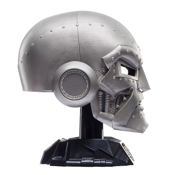 MARVEL - Casque Dorctor Doom - Réplique Legend Series 1/1
