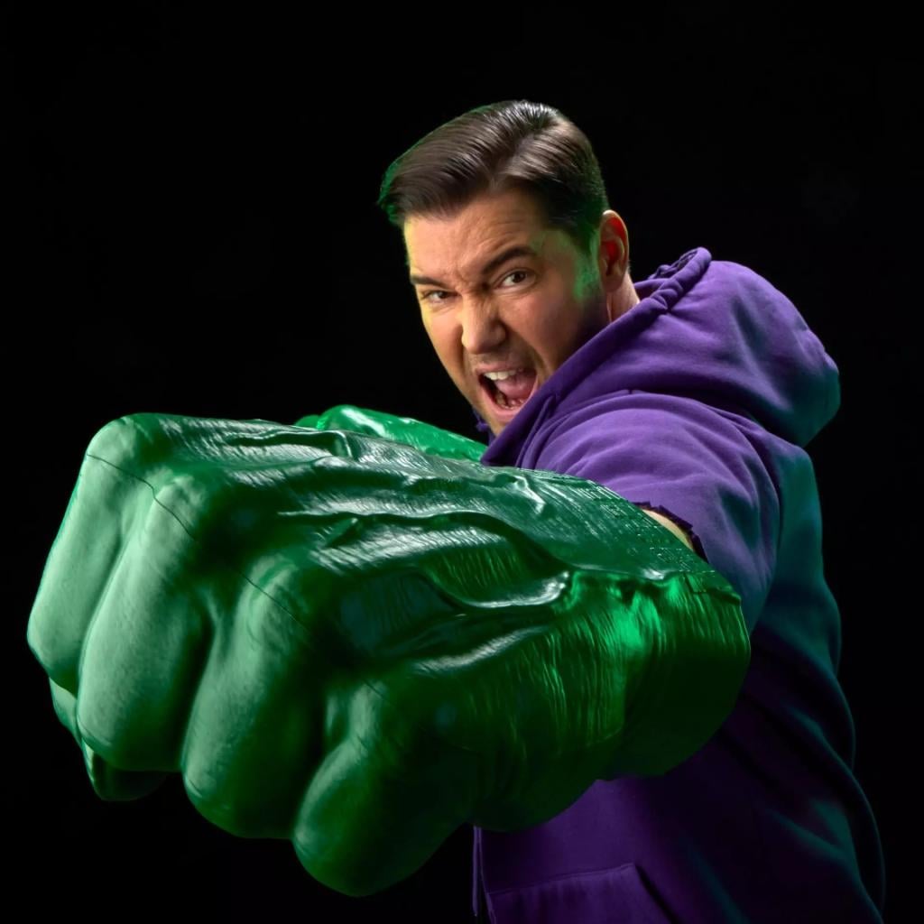 MARVEL - Poings Hulk - Replica Legend Series 1/1