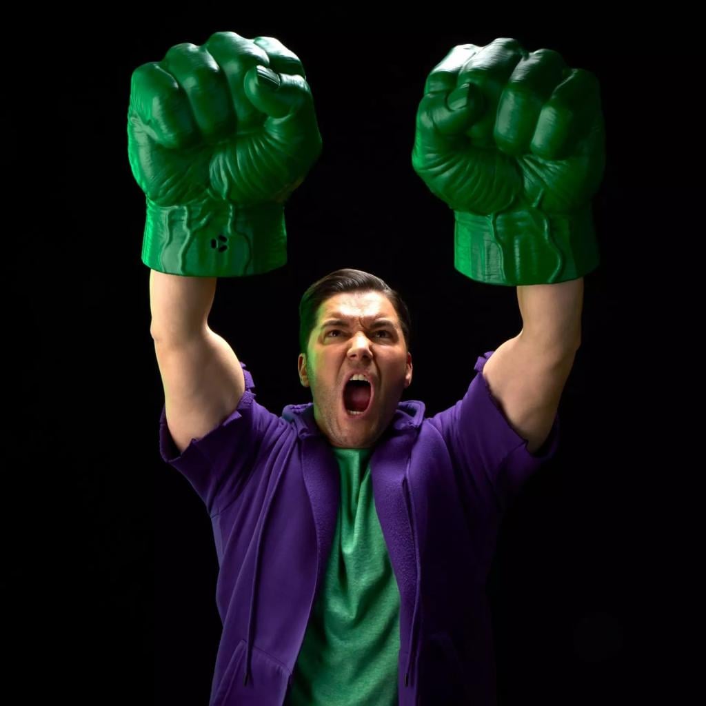 MARVEL - Poings Hulk - Replica Legend Series 1/1
