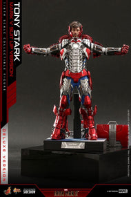 MARVEL - Tony Stark (Mark V Suit Up) Deluxe - Statuette articulée 31cm