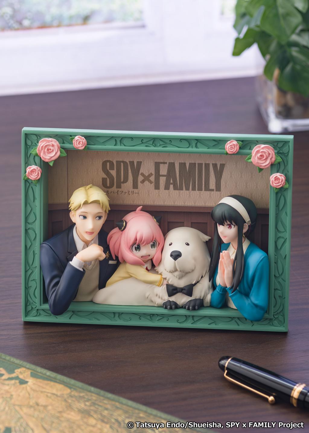 SPY X FAMILY - The Forgers - Statuette 12.8x17.5cm