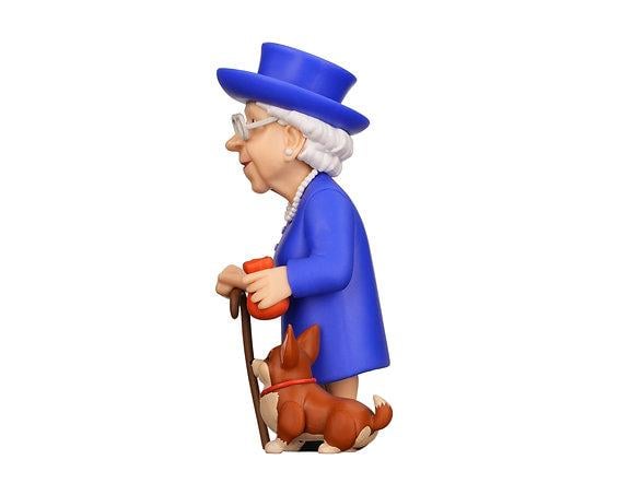 CELEBRITY - Reine Elizabeth II avec son Corgi - Figurine Minix 12cm