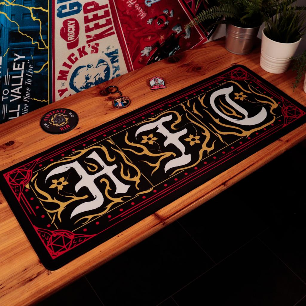 STRANGER THINGS - Hellfire Club - Tapis de Bureau XL + 1 Sous-Verre