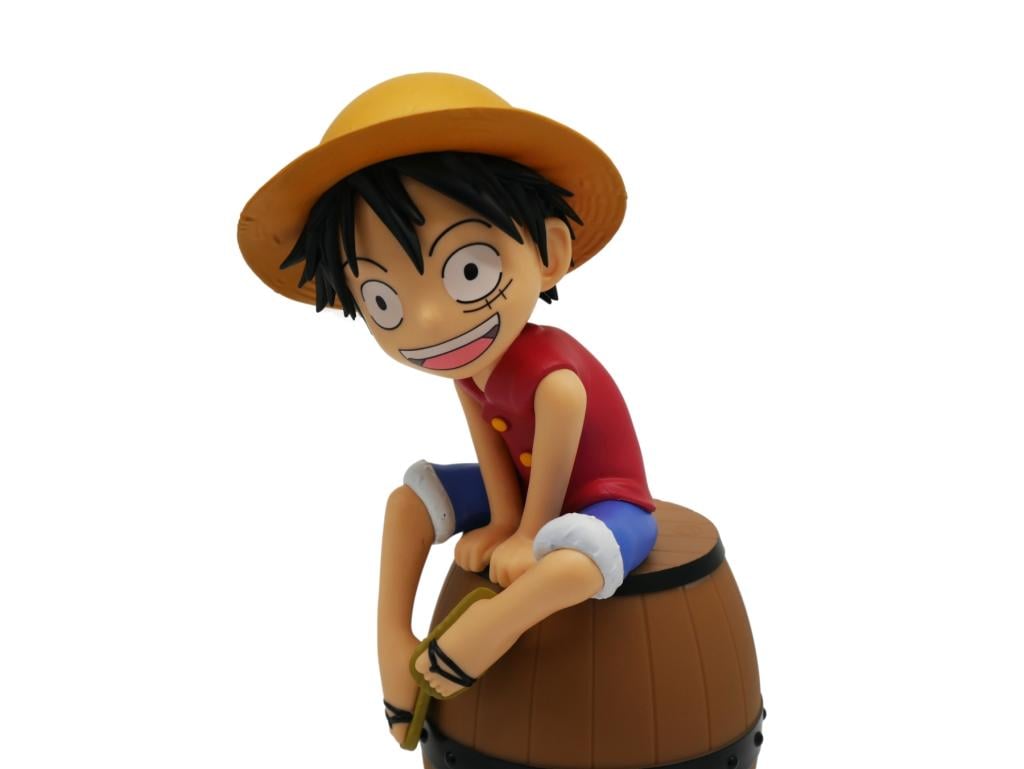 ONE PIECE - Luffy sur Tonneau - Figurine Lumineuse - 27 cm
