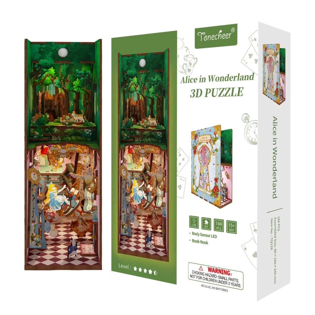 BOOK NOOK KIT - DIY- Alice au pays des merveilles - 184pcs + LED Light