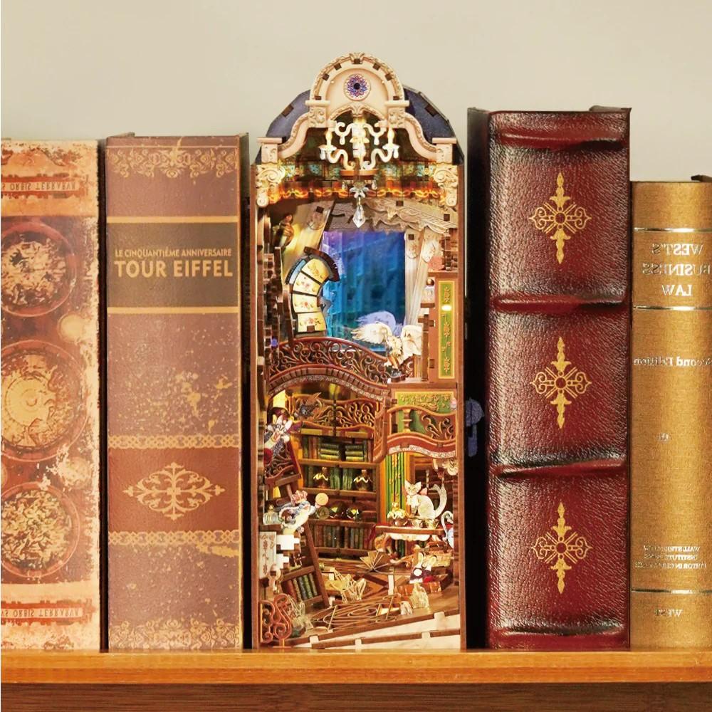 BOOK NOOK KIT - DIY- Librairie magique - 521pcs + LED Light