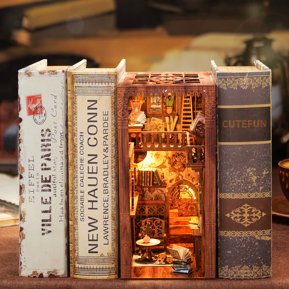 BOOK NOOK KIT - DIY - La Librairie Eternelle - 172pc + Eclairage LED